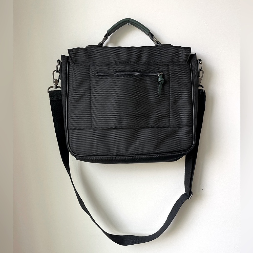 Ted Baker Document Bag in Black 14x11x3" Tablet Sleeve, Pockets, Trolley Sleeve - Picture 3 of 13